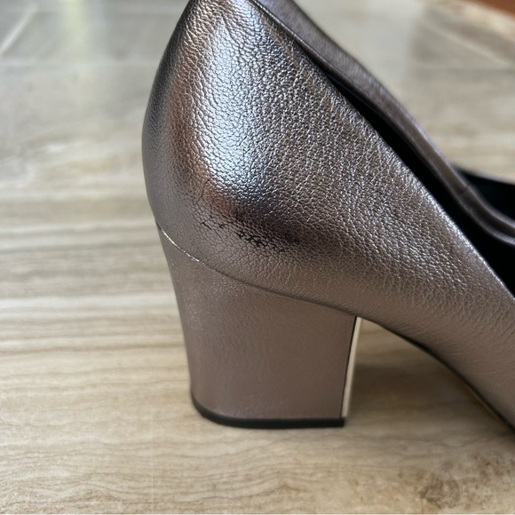 Vintage Karl Lagerfeld Sabrina Metallic Silver Leather Pumps, Size 8.5 - Picture 9 of 11